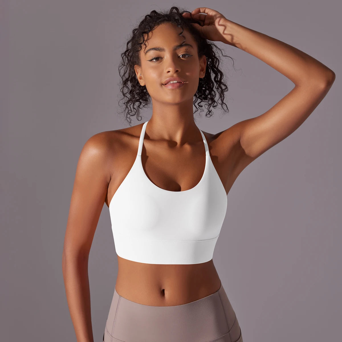 Top Triangular con Tirante al Cuello Top Triangular con Tirante al Cuello